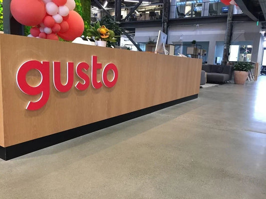 How to Choose the Right Signage Shop for Your Business?