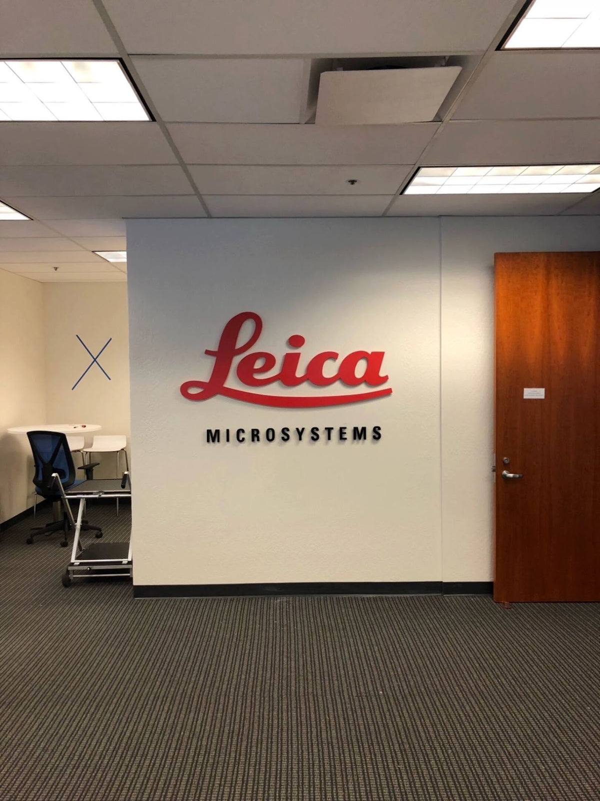 Leica Microsystems logo